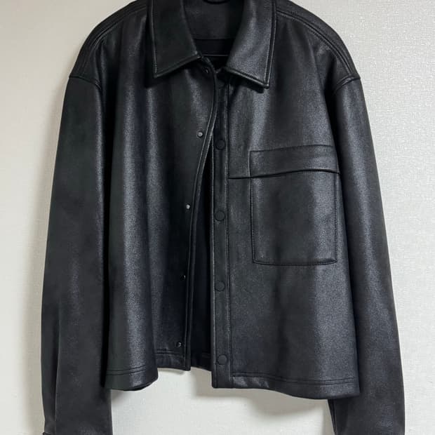 ZARA 크롭 블랙 레더자켓