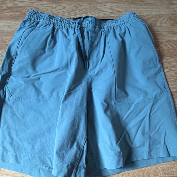 룰루레몬 반바지 