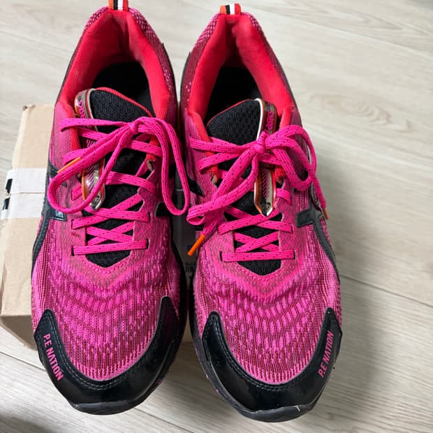 아식스 P.E nation 젤 퀀텀180  265사이즈