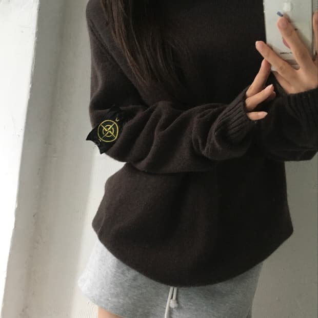 Stone Island 스톤아일랜드 와펜 브라운 크루넥 니트