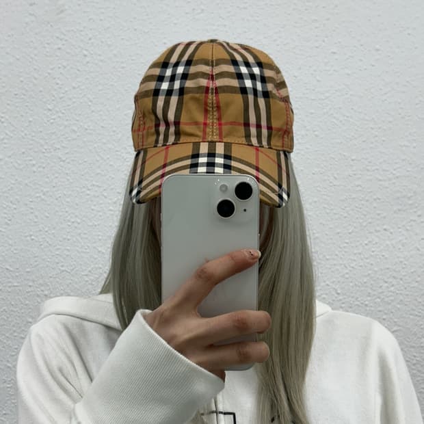  버버리 클래식 노바체크 볼캡