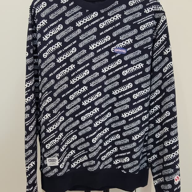 아웃도어 프로덕츠 올오버 프린팅 스웨트셔츠 맨투맨 M사이즈