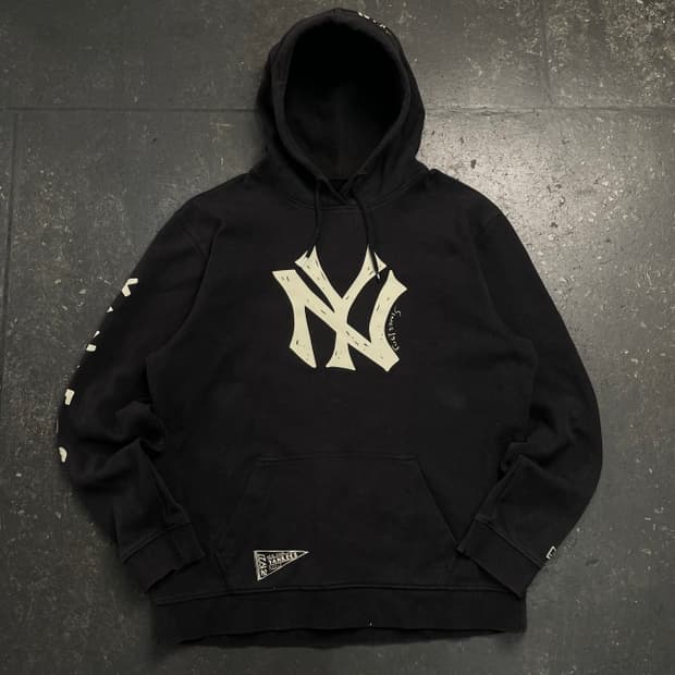 100 뉴에라 양키즈 후드티 