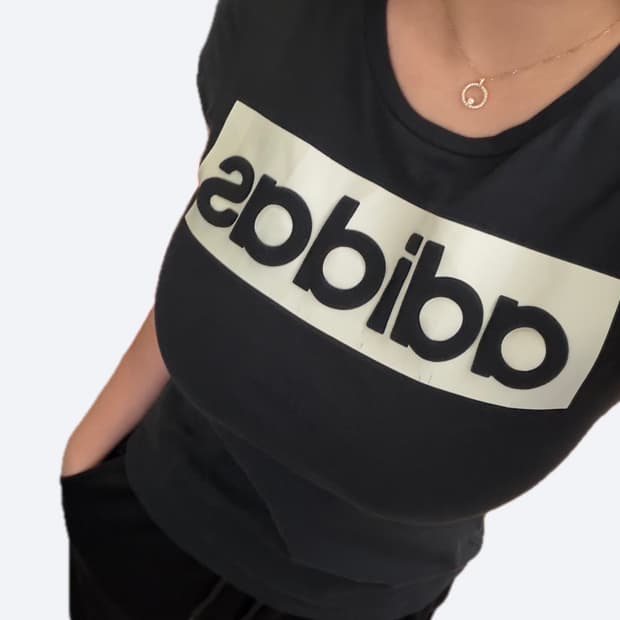 🖤아디다스 딱붙핏 빅로고 블랙 반팔 티셔츠🖤