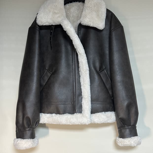 (XL) 론트 깡스타일리스트 810 비건 레더 무스탕 브라운 아이보리