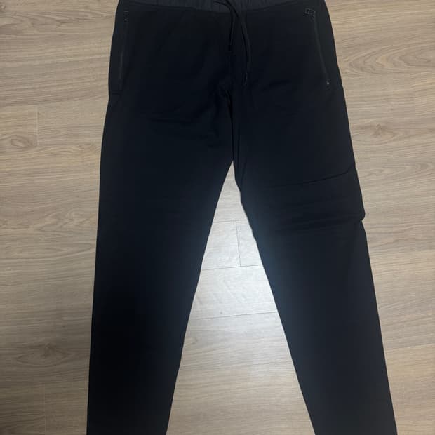 cos 코스 밴딩 지퍼 츄리닝M(30-32)사이즈 판매