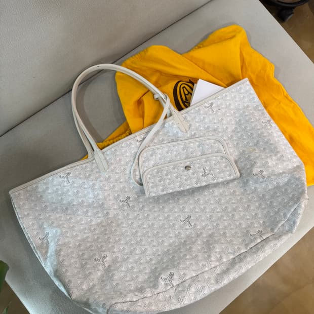 고야드 생루이 화이트 쇼퍼백 GM