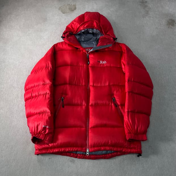 100 RAB 랩 뉴트리노 엔듀런스 다운 패딩