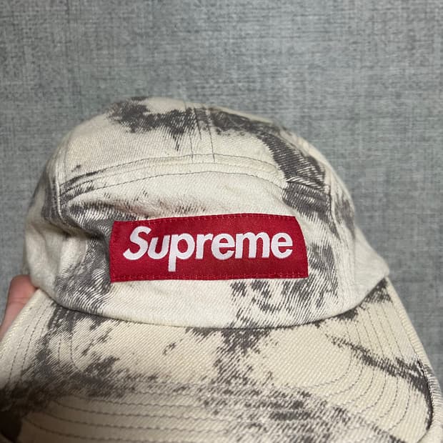 슈프림 데님 캠프캡 블리치드 - 25SS