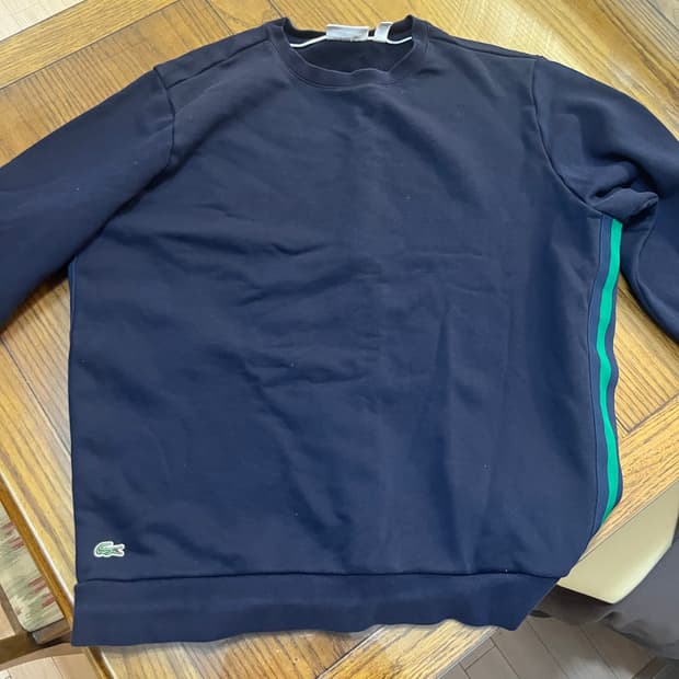 Lacoste 스웨터