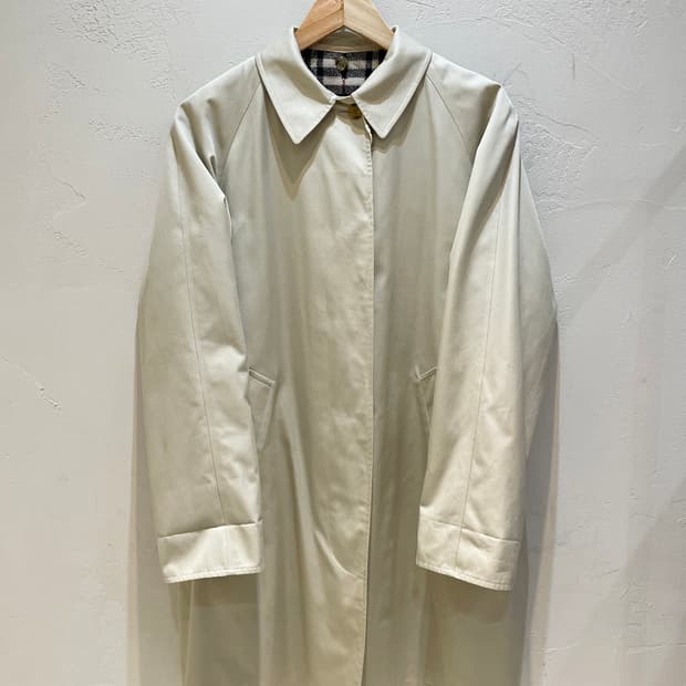 버버리 트렌치 코트 A930