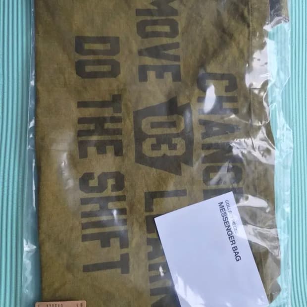 컬렉트피시스 CML 메신저백