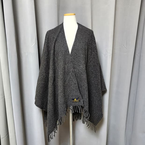 Alberto G. Benassai 이태리 울100% 여성용 숄

