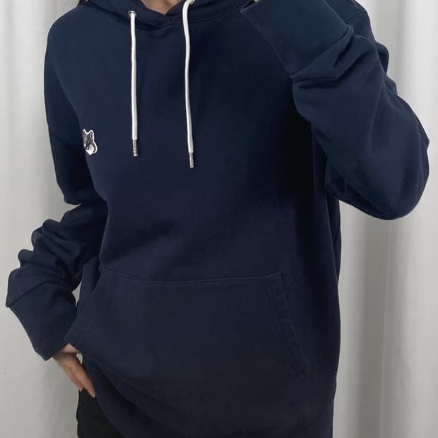 메종키츠네 폭스헤드 네이비 후드티 