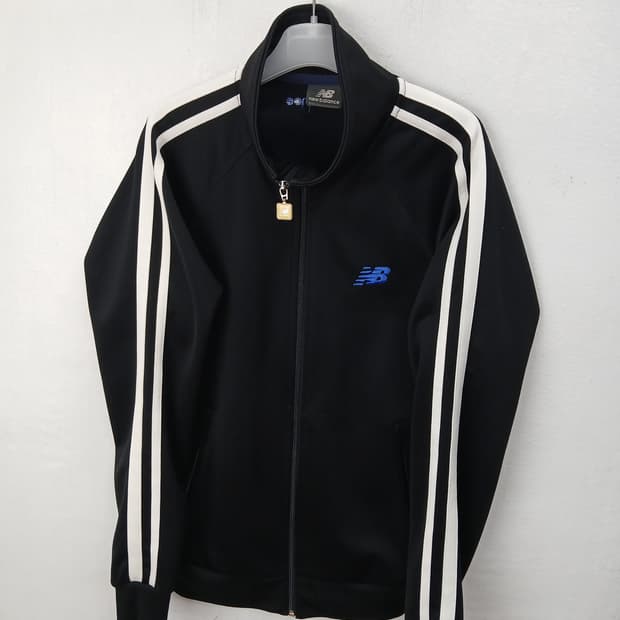 NB 뉴발란스 트랙 자켓 블랙 S 90