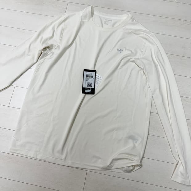 아크테릭스 코막 ls L 사이즈 아크틱실크   사진찍고절대안입습니다  상