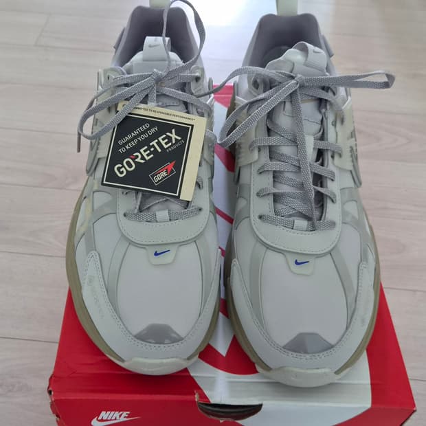 나이키 V2K 런 GTX 고어텍스 런닝화