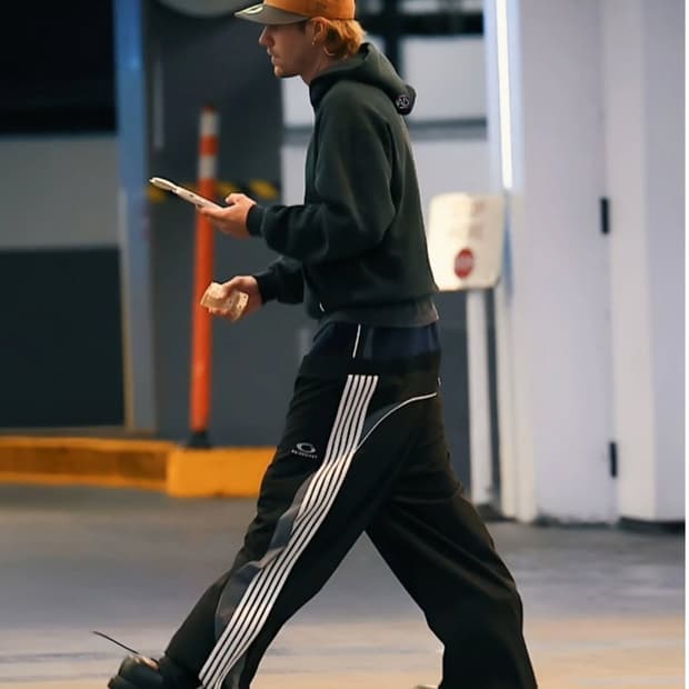 발렌시아가 트롱프뢰유 복서 스웨트팬츠 새깅 배기