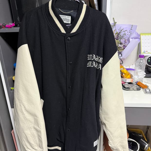 와코마리아 바시티자켓 xl팝니다