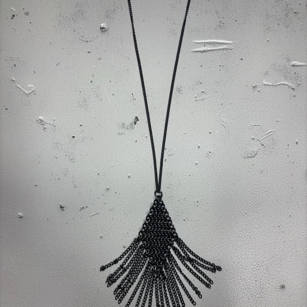 Dark silver tone chain pendant necklace 