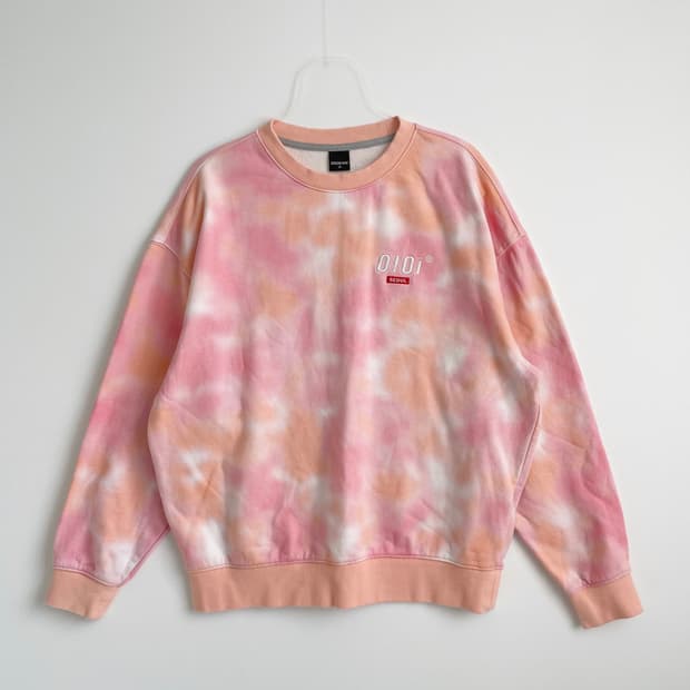 F2 오아이오아이  핑크 타이다이 맨투맨  프리사이즈 