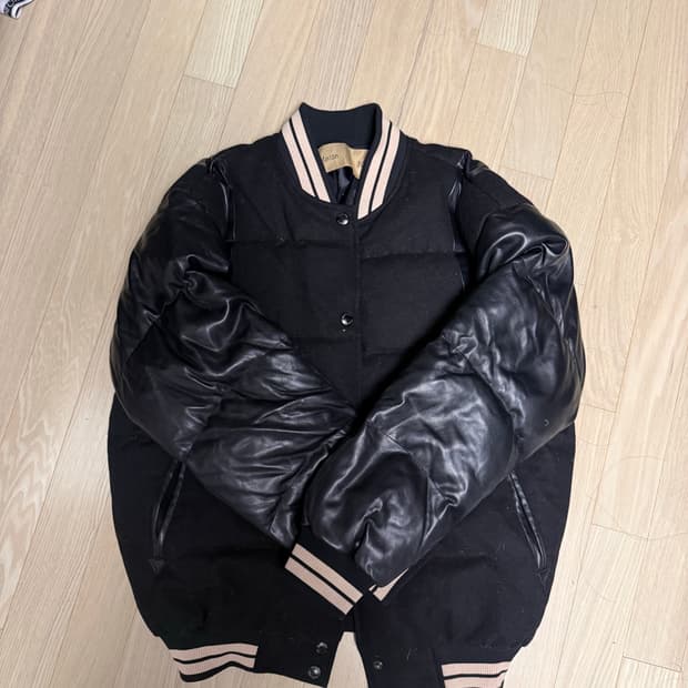 마뗑킴 레더 바시티 패딩 S