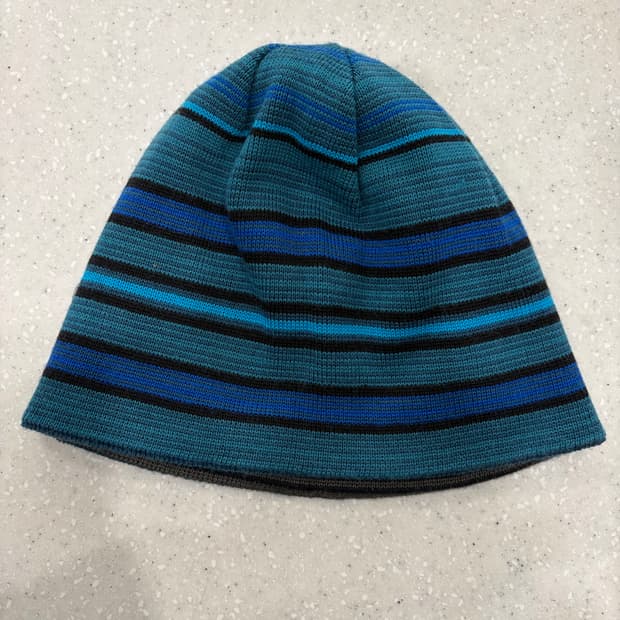 171. 아식스 양면 비니