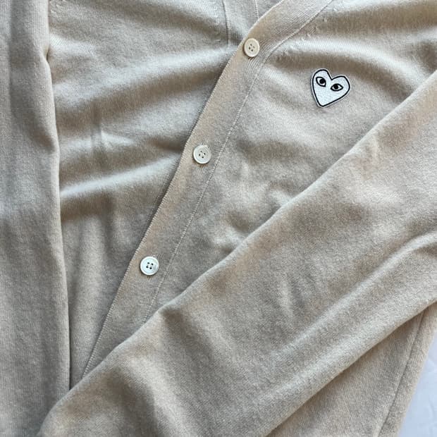 꼼데가르송 아이보리 가디건