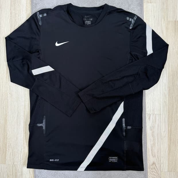 [S급] 💪나이키 드라이핏 롱슬리브 블랙 L