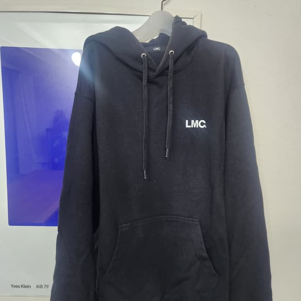 LMC 기본 프린팅 후드티