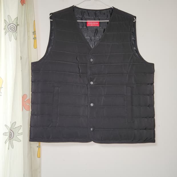 ARRANGE 블랙 패딩 조끼 105(가슴반품55)