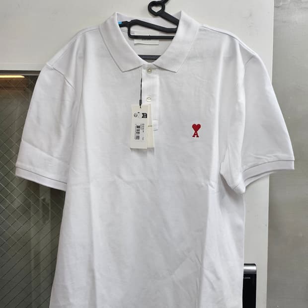 새상품 정품 아미  화이트 하트 로고 카라티 XXL