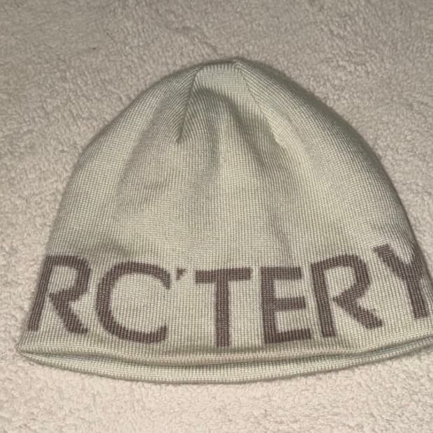 아크테릭스 월드 헤드 토크 아크틱 실크 비니