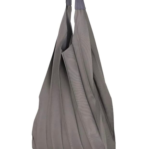 이세이미야케 플리츠토트백 GuruGuru 새상품