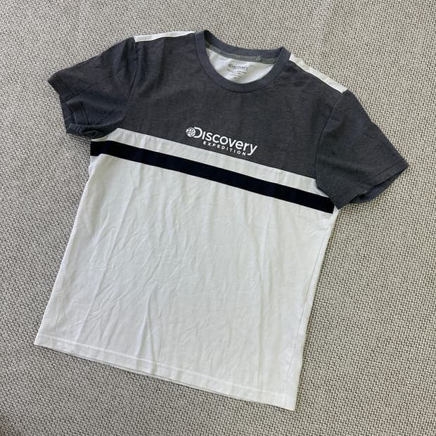 100 디스커버리 익스페디션 로고 반팔 0409D