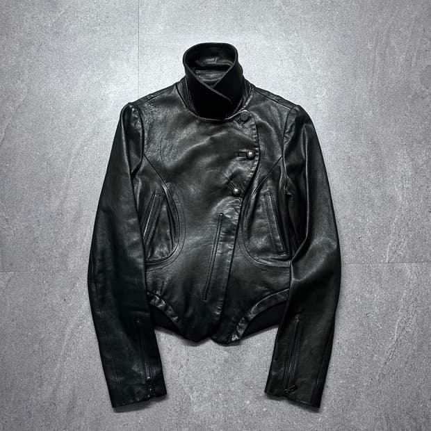 웨이브 사선 하이브리드 램스킨 자켓