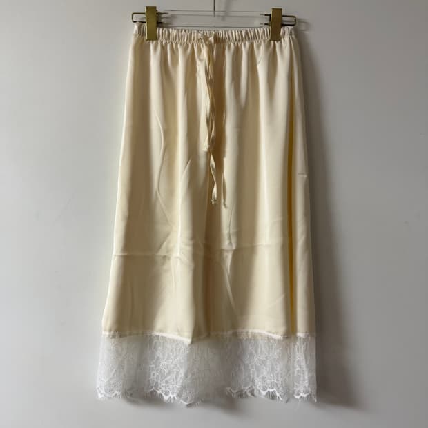 새상품 여자 실크 스커트 (아이보리)