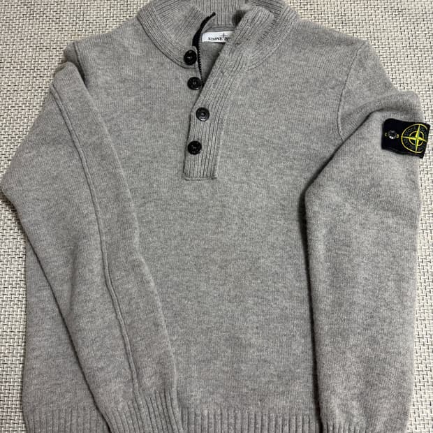 백화점판 스톤아일랜드 램스울 니트 반집업 M