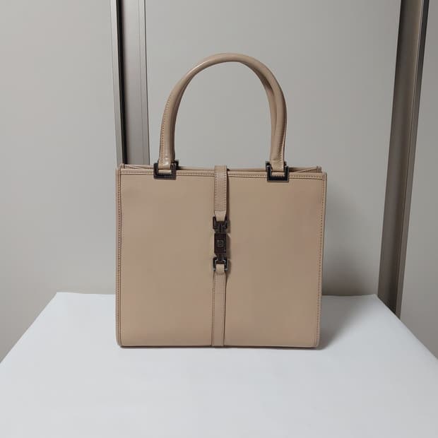 구찌 빈티지 레더 재키백 베이지