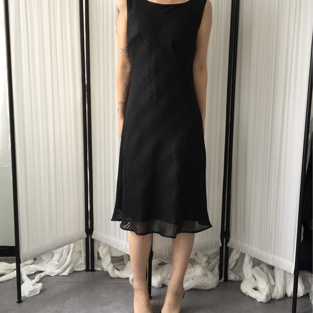 Stripe pattern sleeveless onepiece