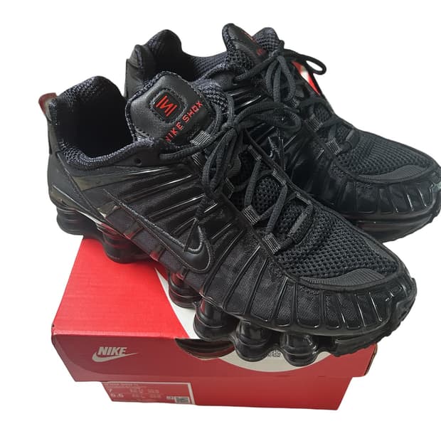 나이키 샥스 TL 블랙 240