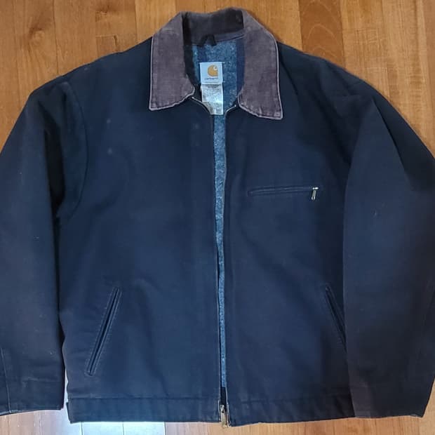 칼하트 디트로이트 J01 블랙