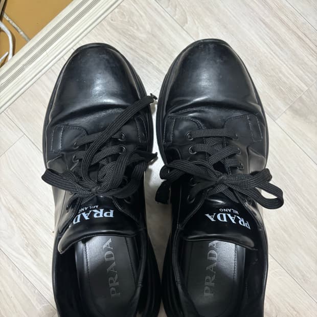 프라다 스니커즈