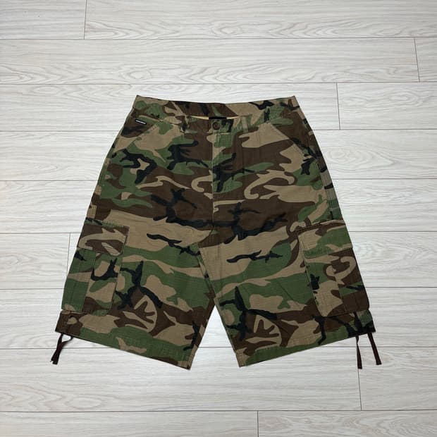 [XL] 위켄더스 RIPSTOP CARGO SHORTS (CAMO)
