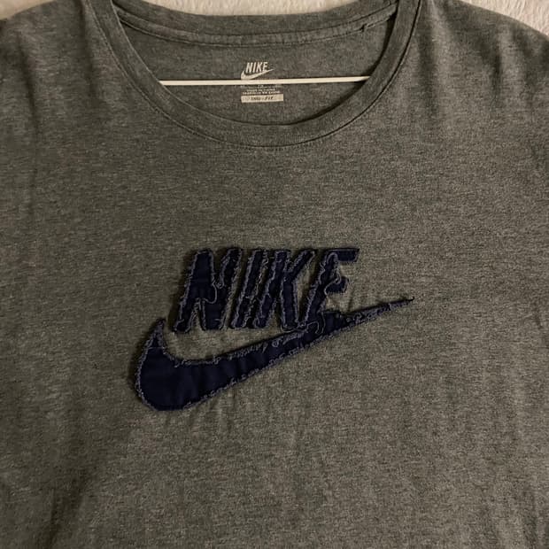나이키 반팔 그레이 