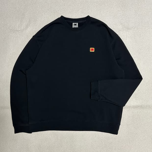 코닥 시그니처 미니로고 맨투맨