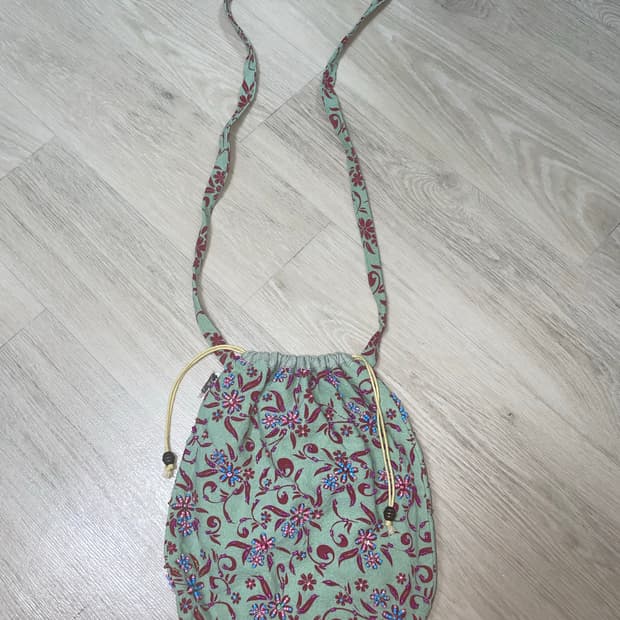 민트 복조리크로스백