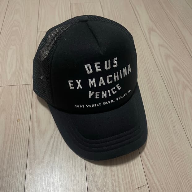 데우스 베니스 매쉬 볼캡