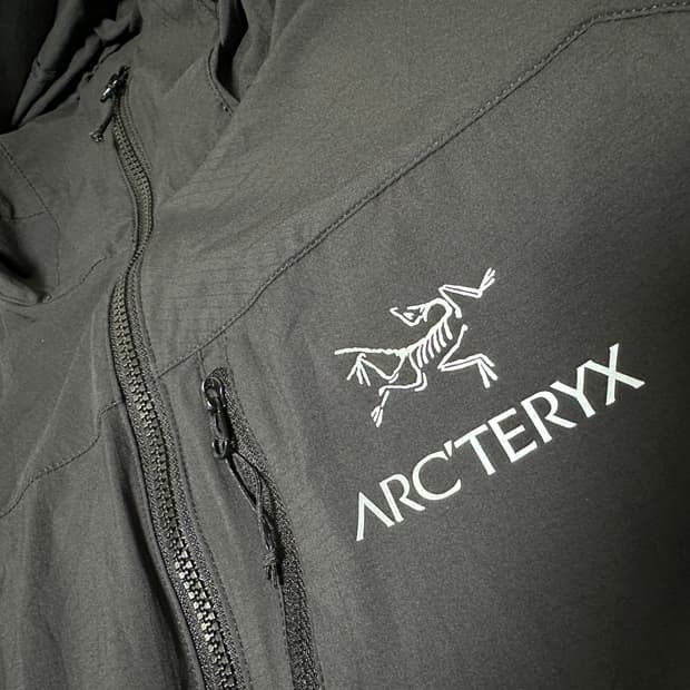 [M] 아크테릭스 스쿼미시 블랙 바람막이