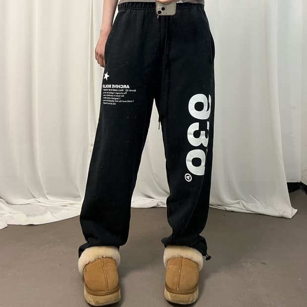 Archive Bold 939 Black Jogger Pants